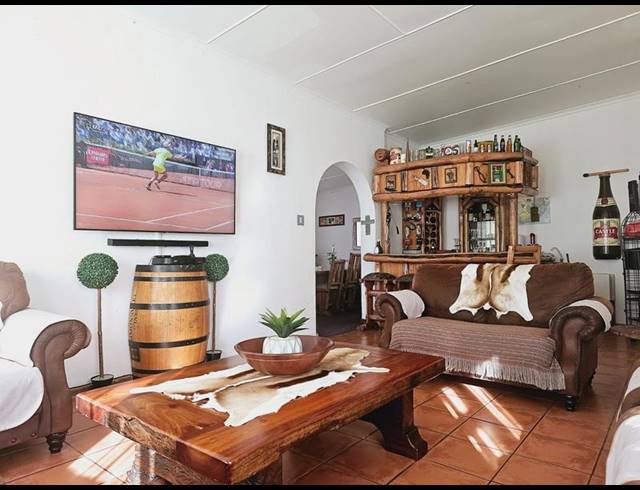 3 BEDROOM HOUSE FOR SALE IN KLEINMOND